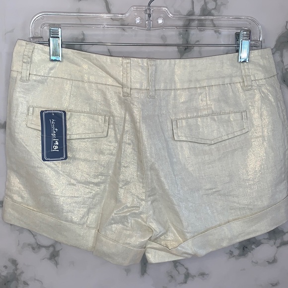 27” Ivory / Gold Cuff Hem Woven Shorts - Picture 9 of 16